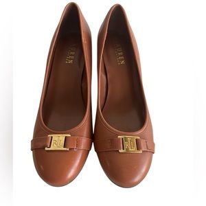 Ralph Lauren heels, Chestnut Brown, Gold Logo 8B